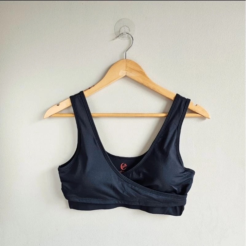 Elation Nursing and Hands-free Pumping Crossover Bra