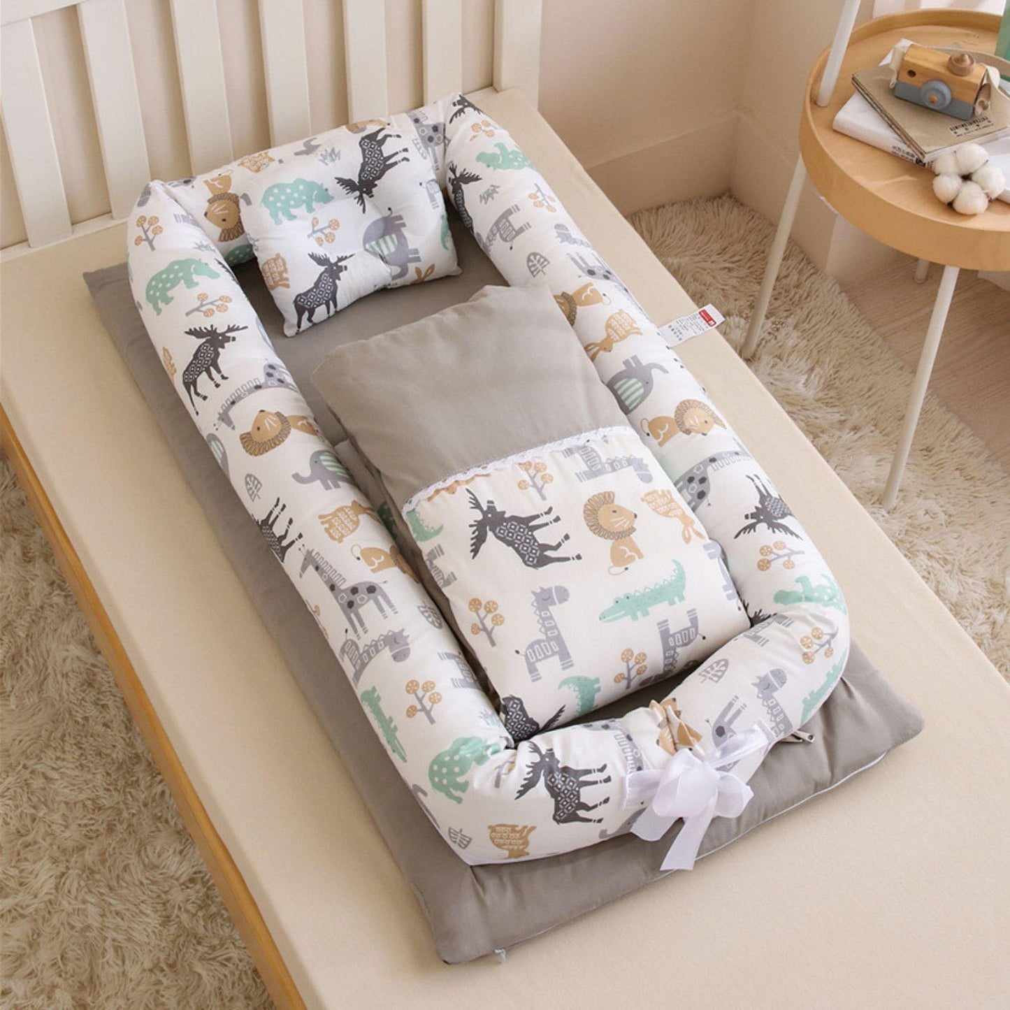 Mambo Bed Nest with Blanket