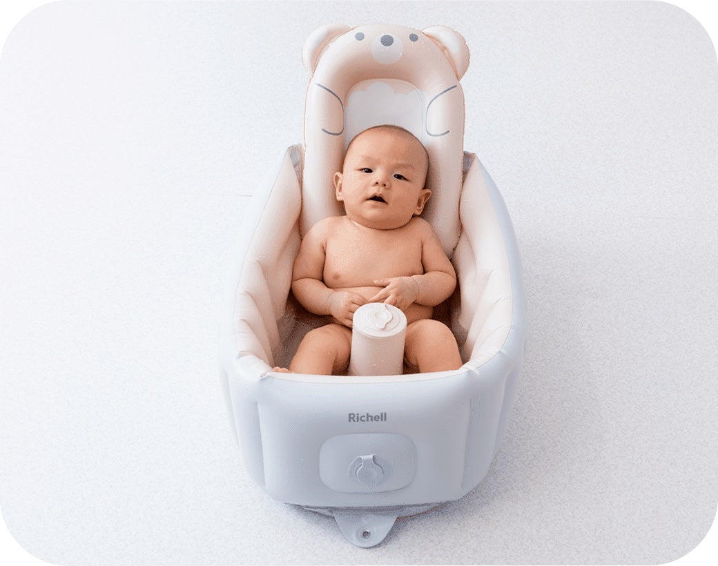 Richell Inflatable Soft Baby Bath Step Up