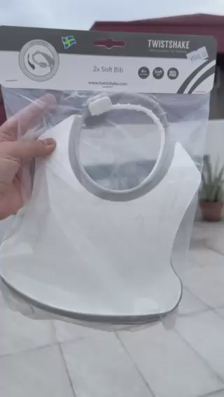 Twistshake Silicone Bib