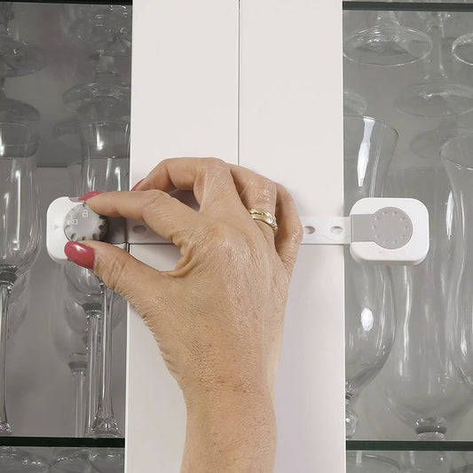 Dreambaby Twist 'N Lock Multi-Purpose Latch