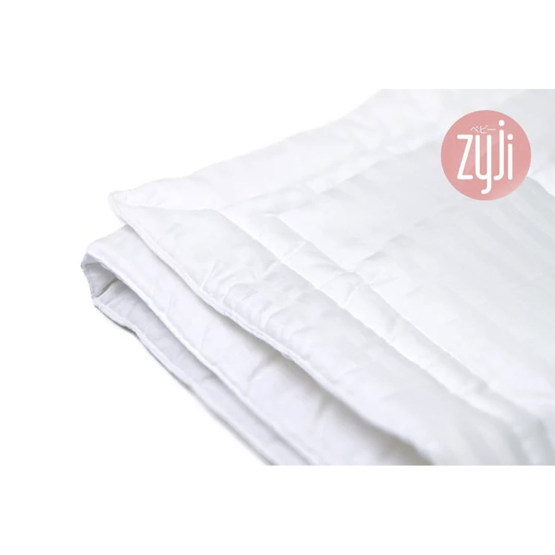 Zyji Luxury Comforter